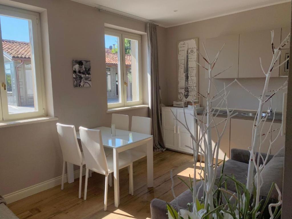 Dimora San Carlo Apartment Roddi Екстериор снимка