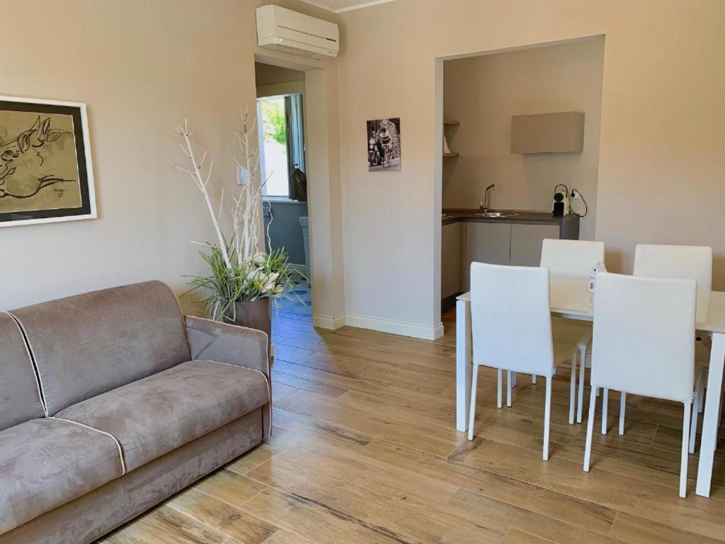 Dimora San Carlo Apartment Roddi Екстериор снимка