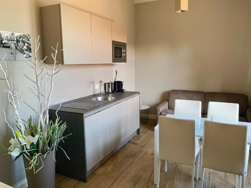 Dimora San Carlo Apartment Roddi Стая снимка