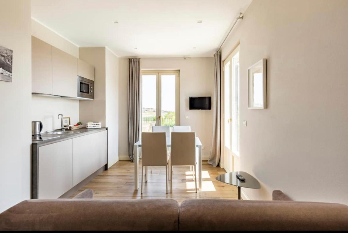 Dimora San Carlo Apartment Roddi Стая снимка